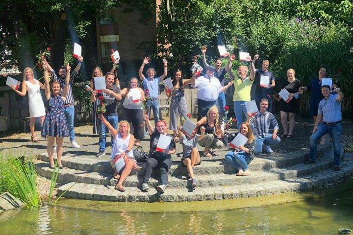 Altenpflegekurs APE 26 ins Berufsleben entlassen 8