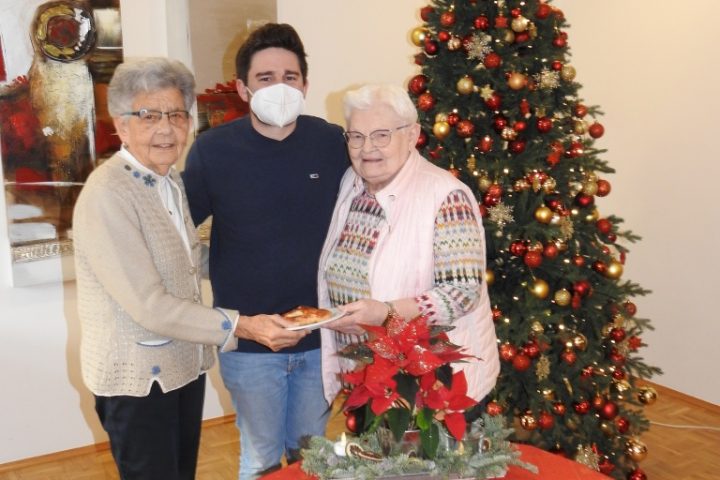 Vorweihnachtliche Grüße vom Förderverein 7