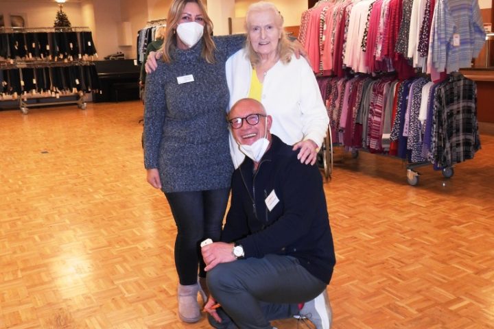 Modern und chic für die Feiertage - Modemobil zeigte neue Kollektion im Altenzentrum Heinsberg 1