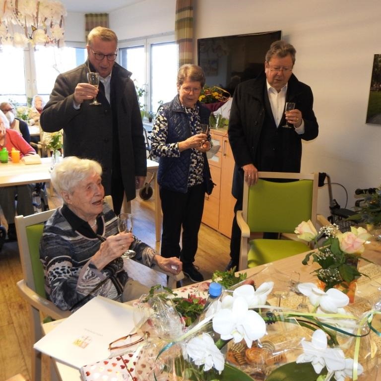 Bewohnerin feiert 100. Geburtstag im AWO Altenzentrum Heinsberg 2