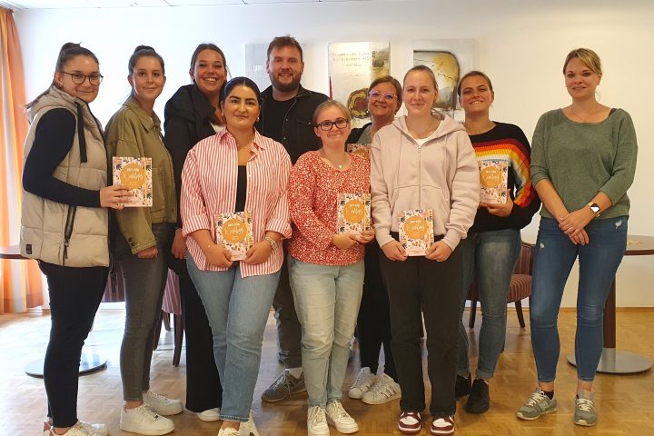 Herzlich willkommen den neuen AZUBIS in den Kitas! 6