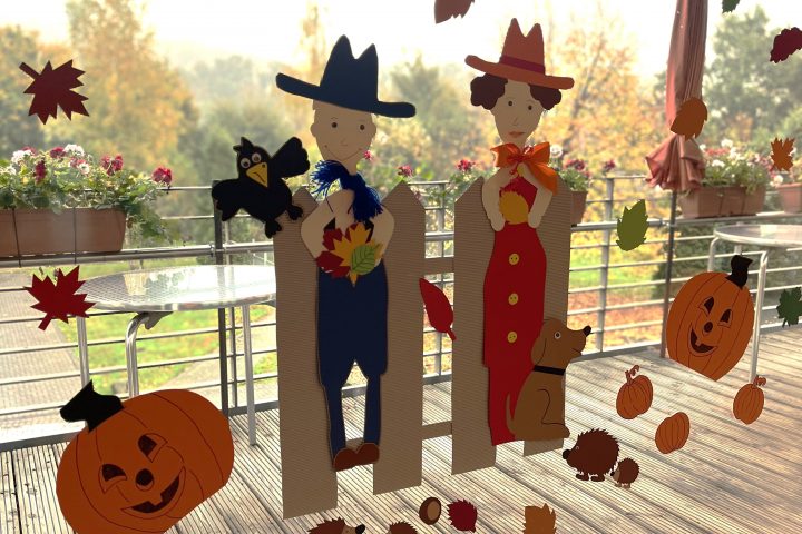 Kreative Herbstdekoration im Carolus Seniorenzentrum 9