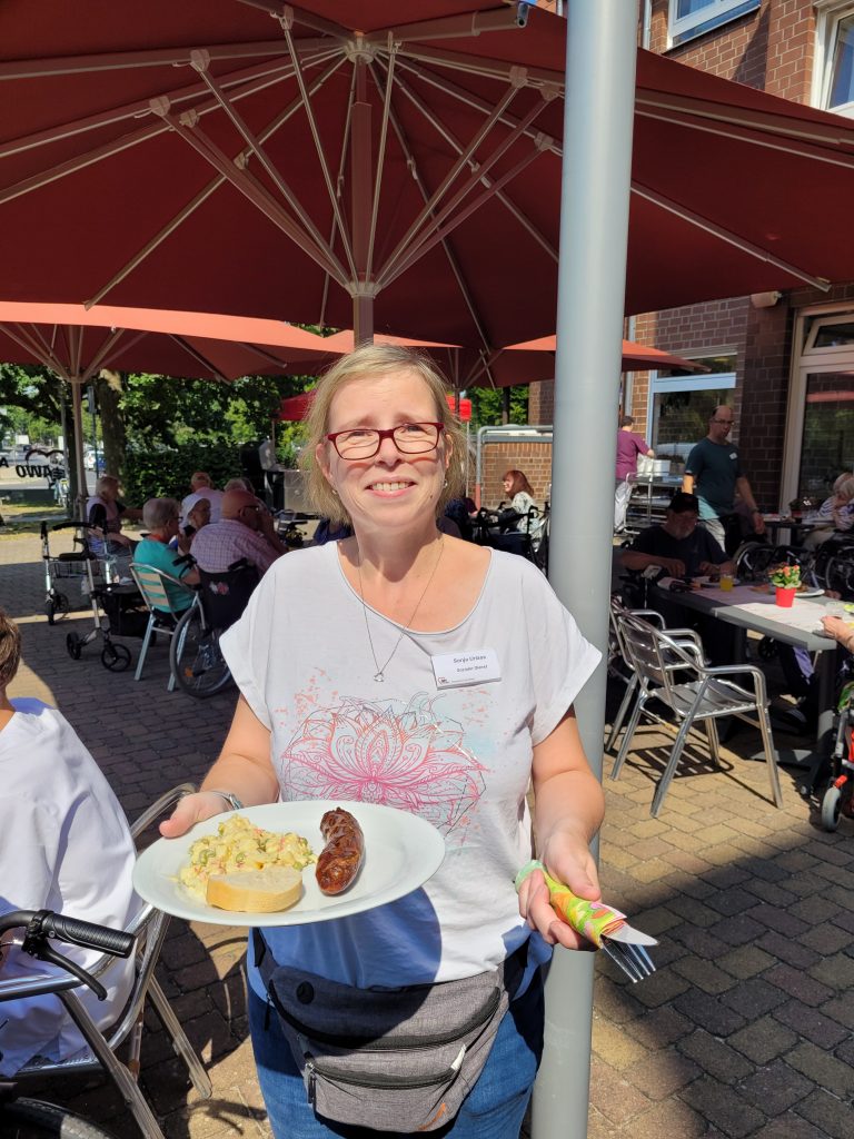 Grillfest für die Bewohner des AWO AZ Heinsberg 3