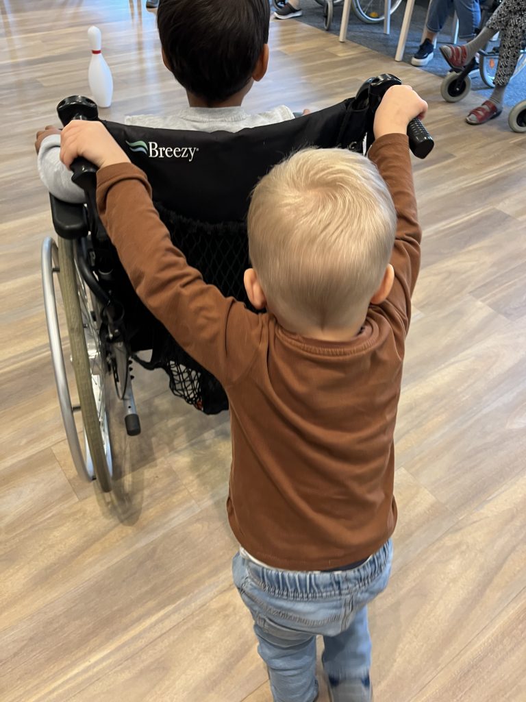 AWO Kita und Carolus Seniorenzentrum Übach-Palenberg starten "Generationstreff" 2 AWO Kita und Carolus Seniorenzentrum Übach-Palenberg starten "Generationstreff" 2