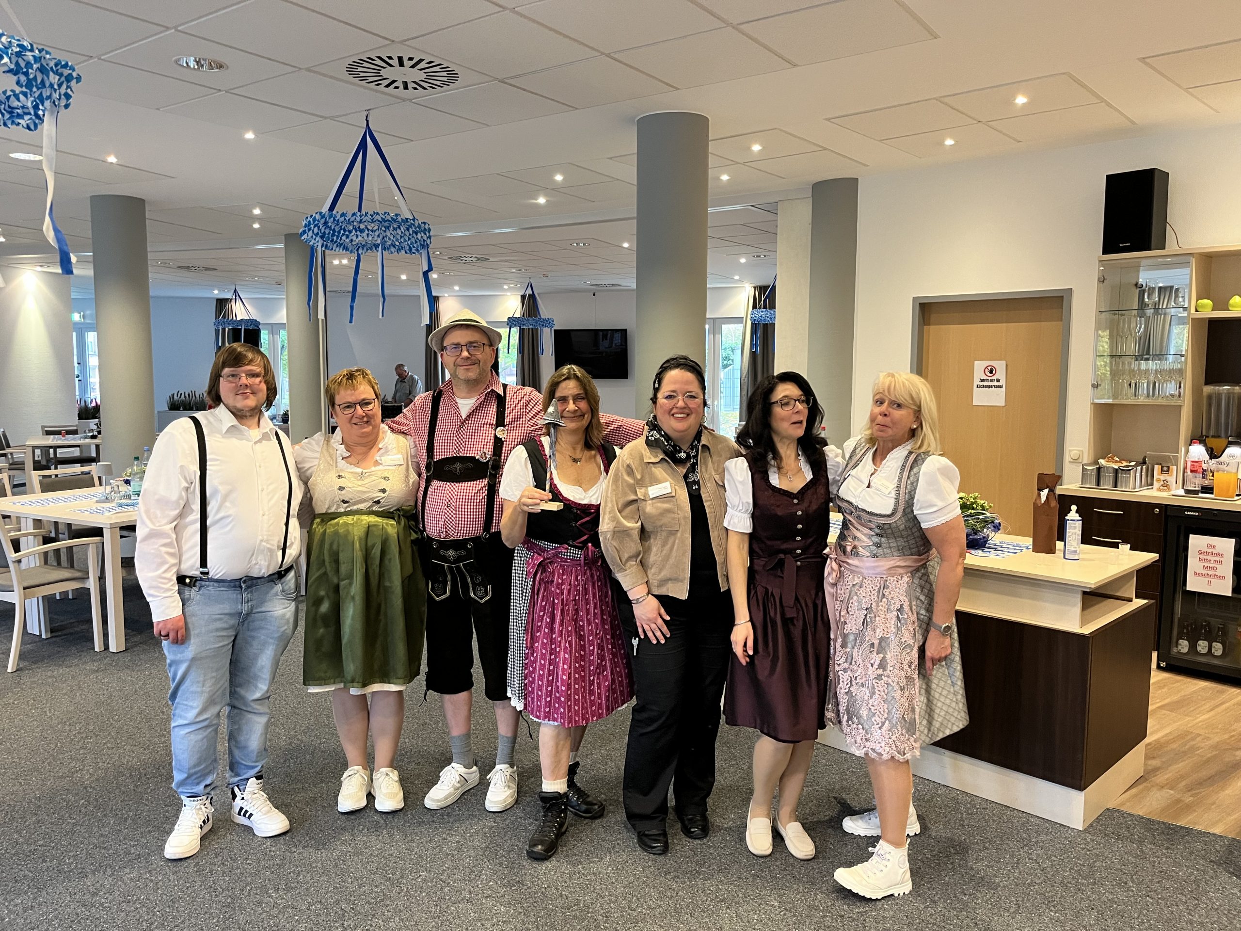 O´zapft is- Oktoberfest im AWO Carolus Seniorenzentrum 1 O´zapft is- Oktoberfest im AWO Carolus Seniorenzentrum 1
