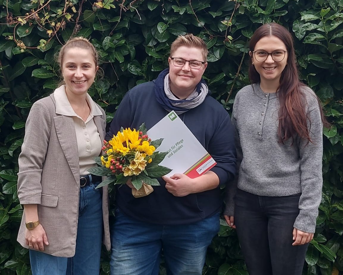 Geschafft! Die AWO gratuliert zur erfolgreichen Prüfung als Pflegefachfrau 1 Geschafft! Die AWO gratuliert zur erfolgreichen Prüfung als Pflegefachfrau 1