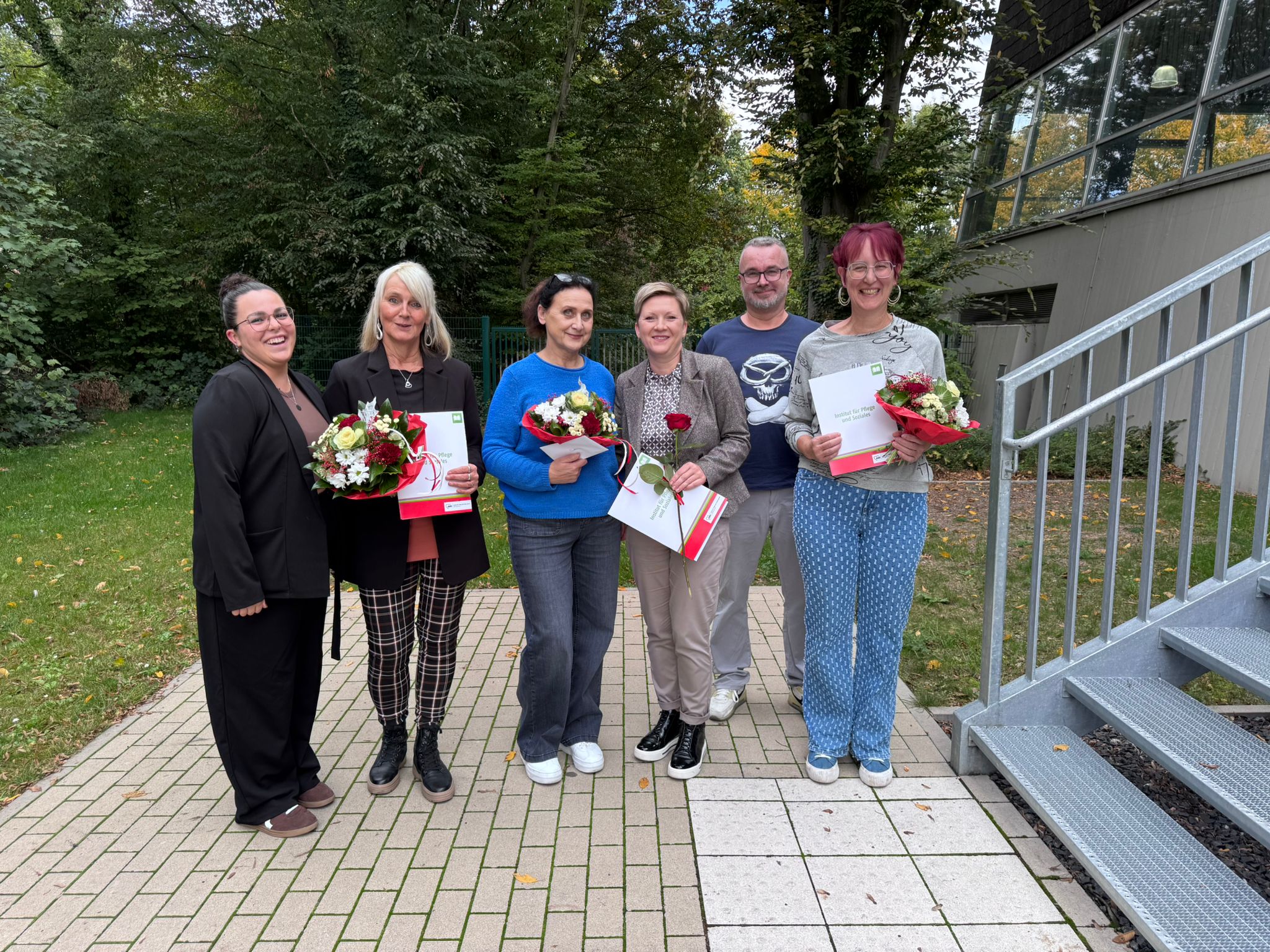 AWO Pflegeassistent*innen feiern bestandenes Examen 1