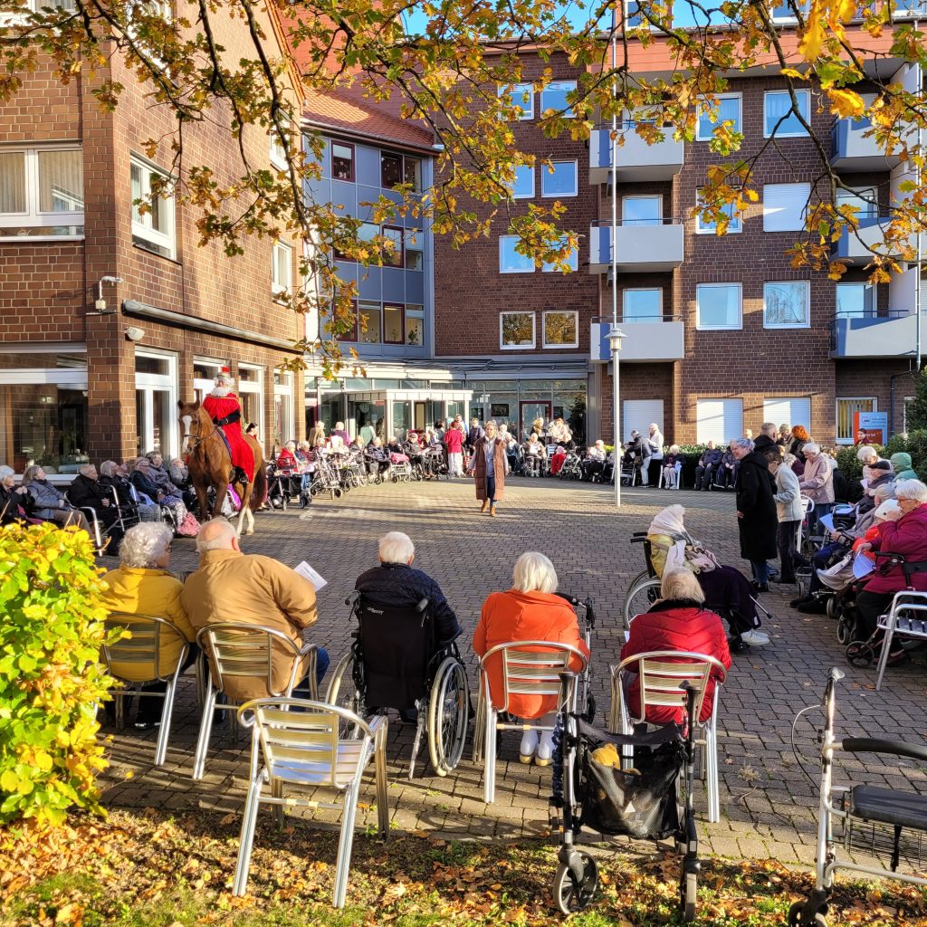 St. Martin im AWO Altenzentrum Heinsberg: Tradition, Begegnung und ein vertrautes Pferd 8