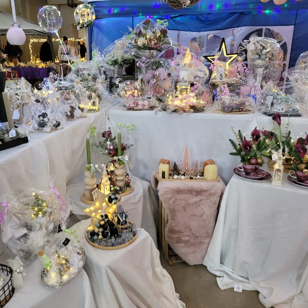 Rückblick auf den Weihnachtsmarkt in der AWO-Waschkaue 55 Rückblick auf den Weihnachtsmarkt in der AWO-Waschkaue 54