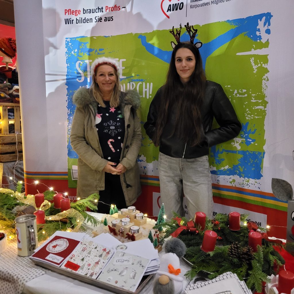 Rückblick auf den Weihnachtsmarkt in der AWO-Waschkaue 71 Rückblick auf den Weihnachtsmarkt in der AWO-Waschkaue 70