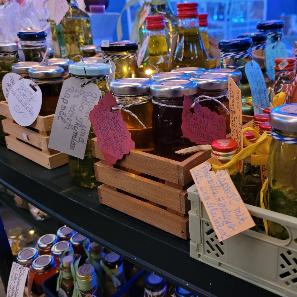 Rückblick auf den Weihnachtsmarkt in der AWO-Waschkaue 83 Rückblick auf den Weihnachtsmarkt in der AWO-Waschkaue 82