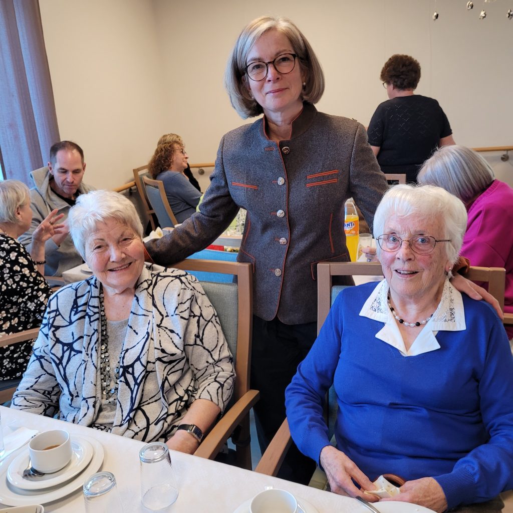 Weihnachtsfeier mit Krippenspiel in der AWO-Tagespflege Heinsberg 15 Weihnachtsfeier mit Krippenspiel in der AWO-Tagespflege Heinsberg 15