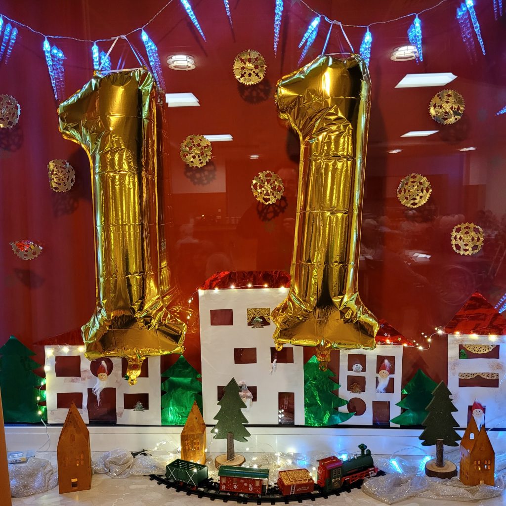 AWO Altenzentrum Heinsberg öffnet sein Fester für den Stadtadventskalender 3 AWO Altenzentrum Heinsberg öffnet sein Fester für den Stadtadventskalender 3