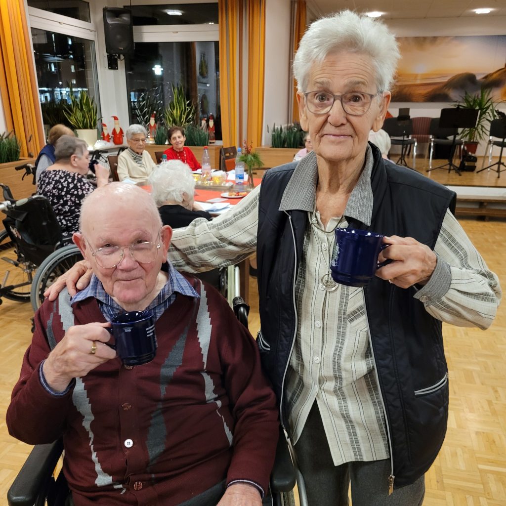 AWO Altenzentrum Heinsberg öffnet sein Fester für den Stadtadventskalender 9 AWO Altenzentrum Heinsberg öffnet sein Fester für den Stadtadventskalender 9
