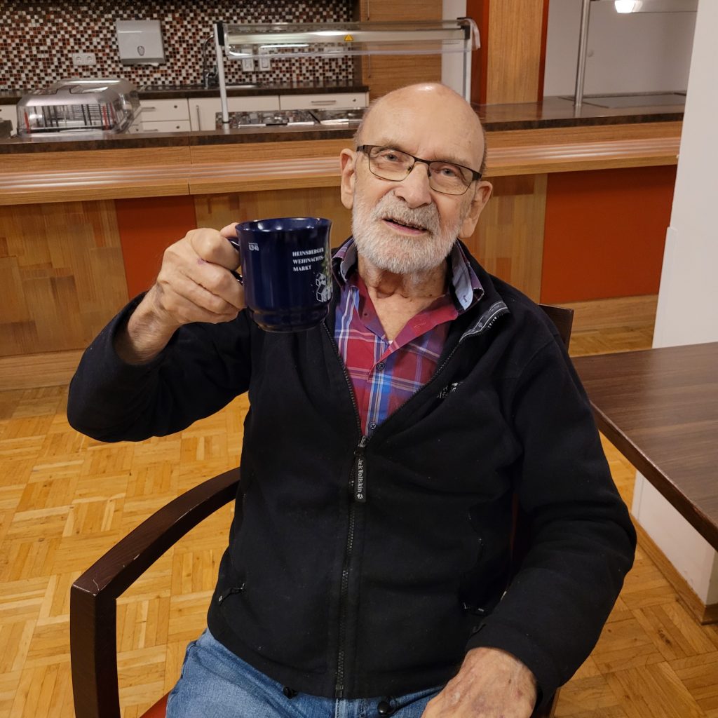 AWO Altenzentrum Heinsberg öffnet sein Fester für den Stadtadventskalender 14 AWO Altenzentrum Heinsberg öffnet sein Fester für den Stadtadventskalender 14