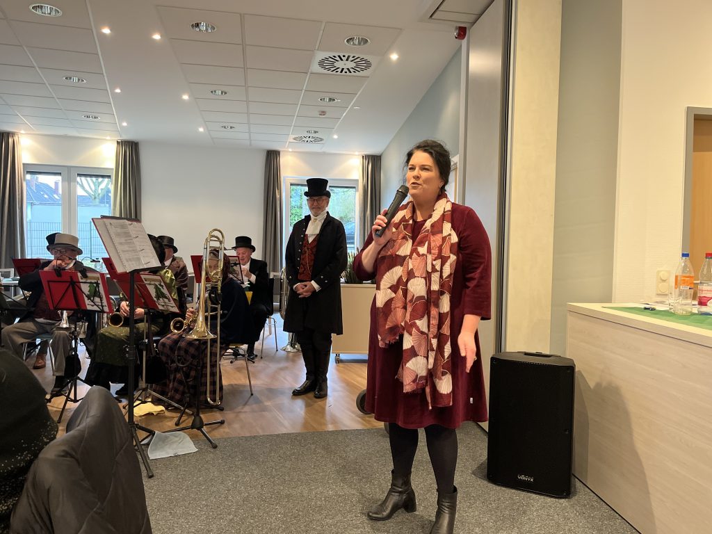 Weihnachtsfeier im AWO Carolus Seniorenzentrum 3 Weihnachtsfeier im AWO Carolus Seniorenzentrum 3