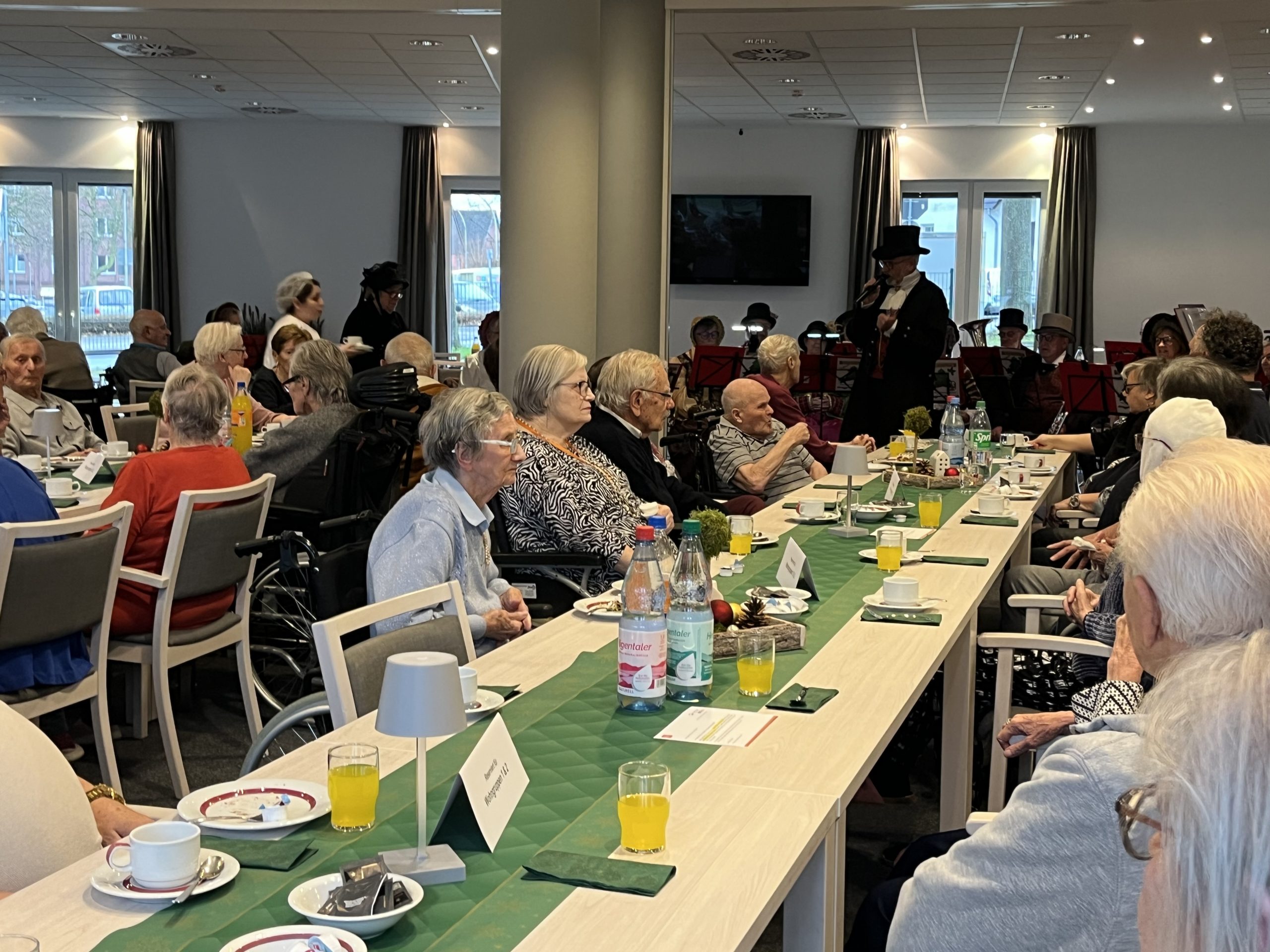 Weihnachtsfeier im AWO Carolus Seniorenzentrum 1