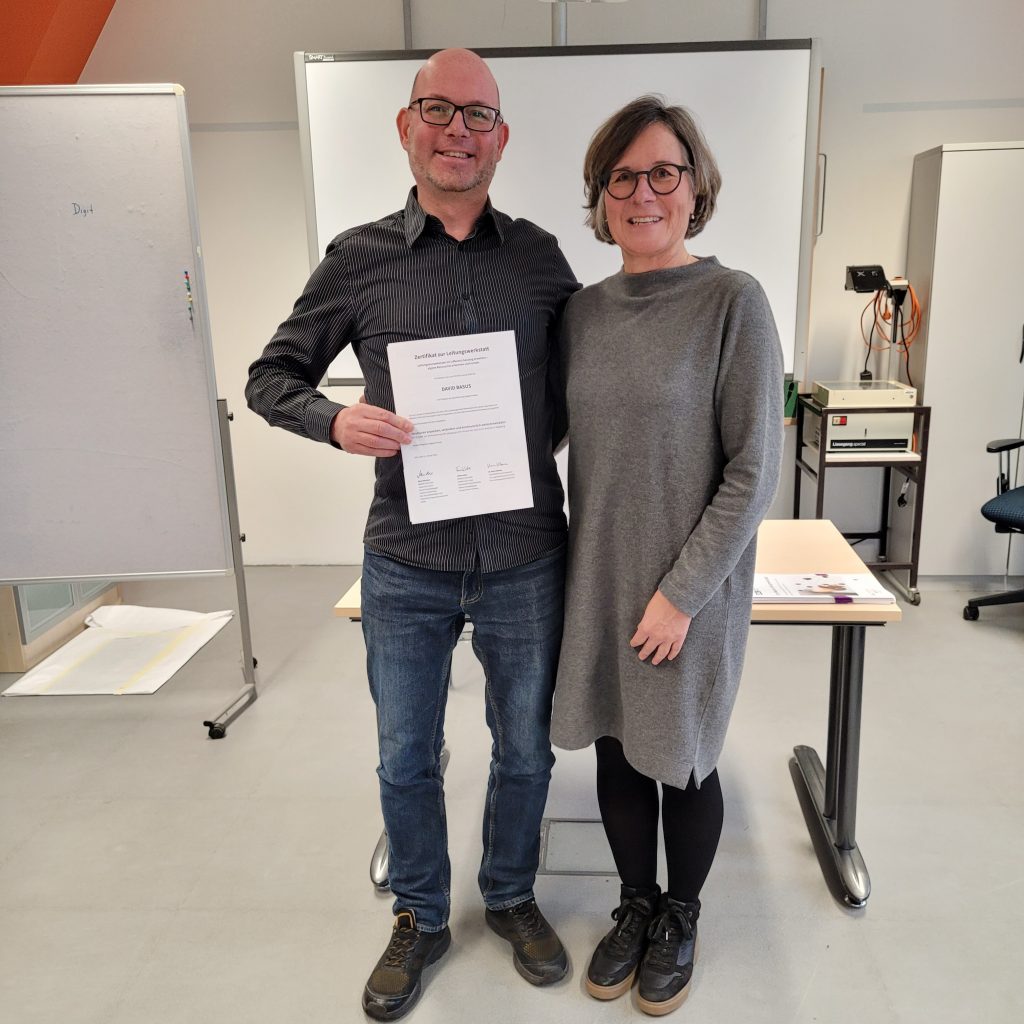 Zertifikatsübergabe „Leitungswerkstatt“ – Führung im offenen Ganztag professionell weitergedacht 10