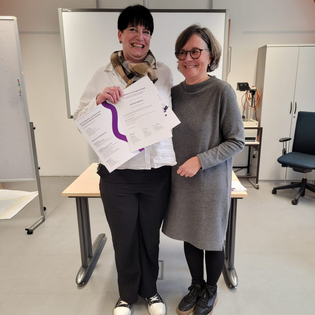 Zertifikatsübergabe „Leitungswerkstatt“ – Führung im offenen Ganztag professionell weitergedacht 13