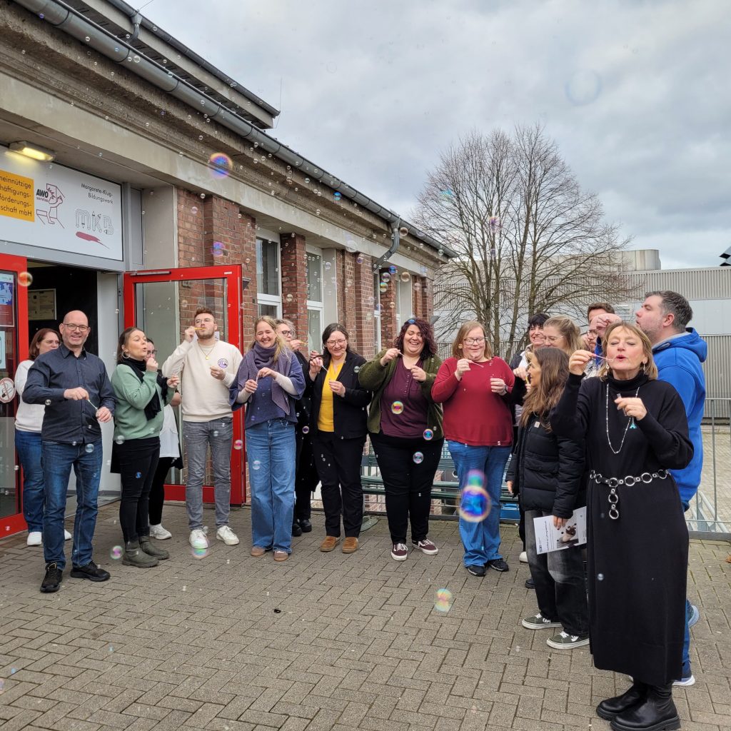 Zertifikatsübergabe „Leitungswerkstatt“ – Führung im offenen Ganztag professionell weitergedacht 18