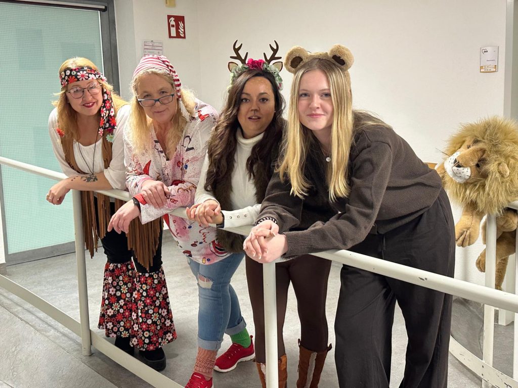 Karnevals Frühstück in der Frauenwohngruppe der AWO in Hückelhoven 3 Karnevals Frühstück in der Frauenwohngruppe der AWO in Hückelhoven 3