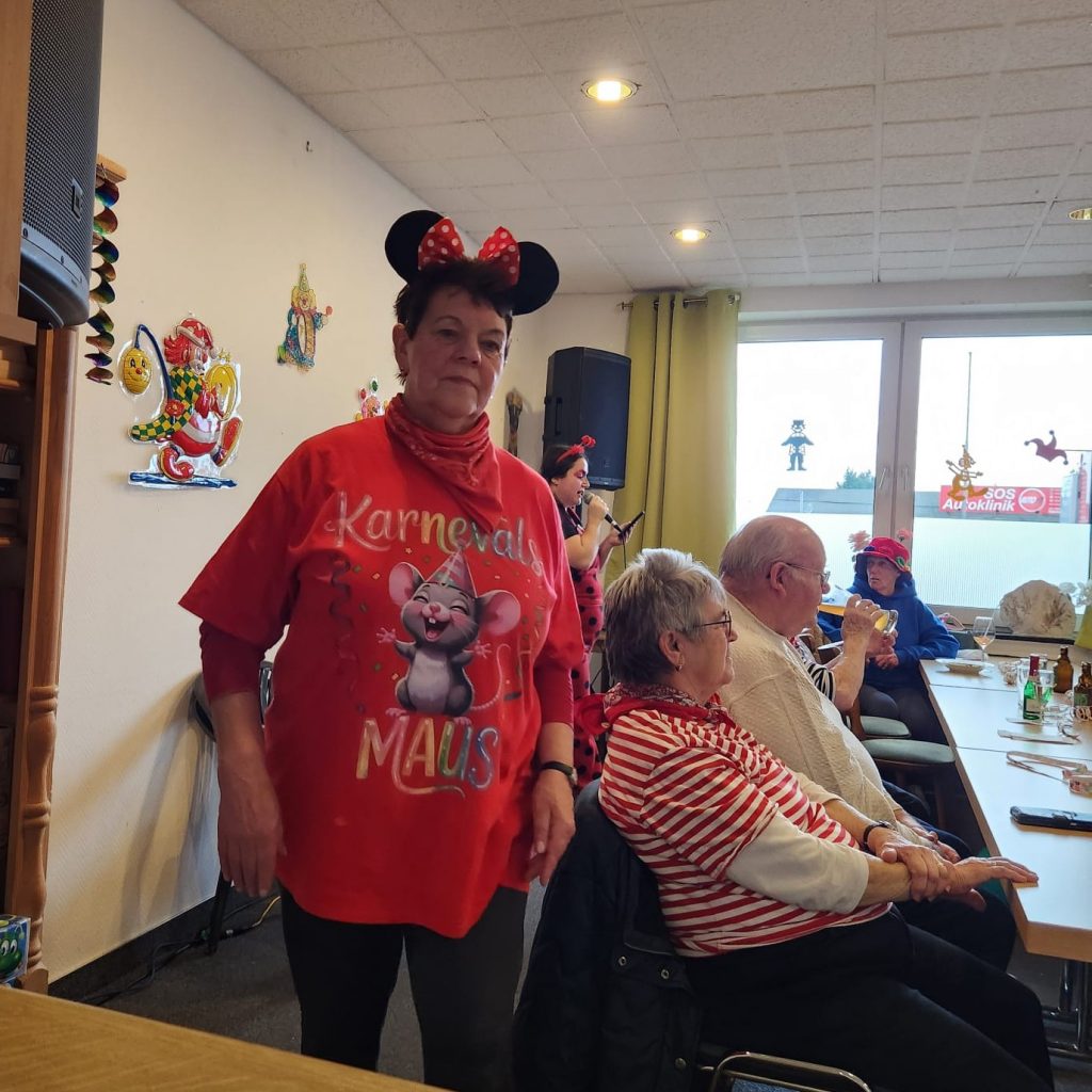 Altweiberfrühstück beim AWO Ortsverein Boscheln – Ein Hoch auf das Vereinsleben 7 Altweiberfrühstück beim AWO Ortsverein Boscheln – Ein Hoch auf das Vereinsleben 7