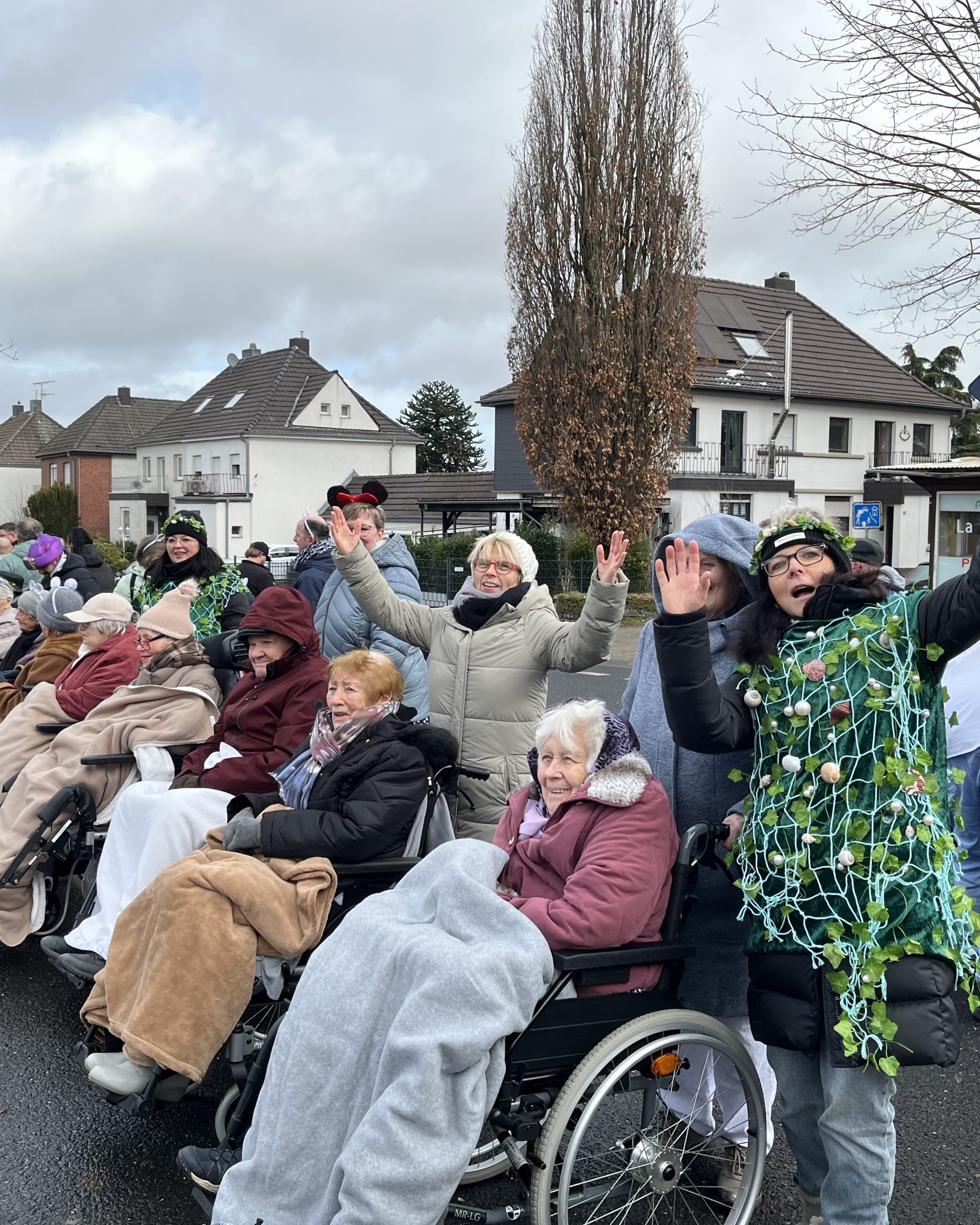 AWO Gemeinsam zum Rosenmontagszug nach Übach-Palenberg 1