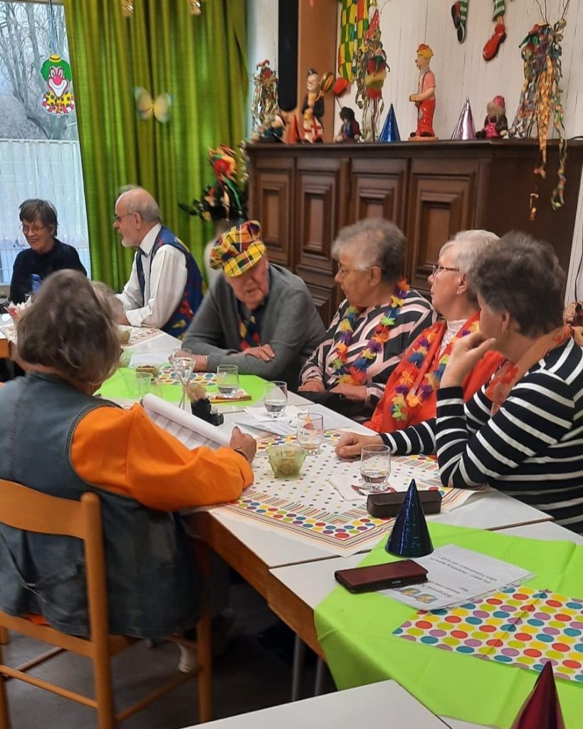 Altweiber-Party beim AWO-Ortsverein Palenberg 6 Altweiber-Party beim AWO-Ortsverein Palenberg 6