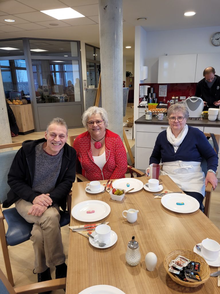 Frühlingsfrühstück und Jahreshauptversammlung beim AWO Ortsverein Oberbruch 3 Frühlingsfrühstück und Jahreshauptversammlung beim AWO Ortsverein Oberbruch 3