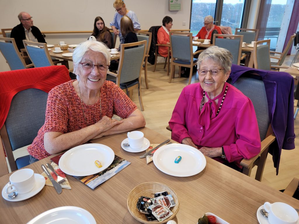 Frühlingsfrühstück und Jahreshauptversammlung beim AWO Ortsverein Oberbruch 6 Frühlingsfrühstück und Jahreshauptversammlung beim AWO Ortsverein Oberbruch 6