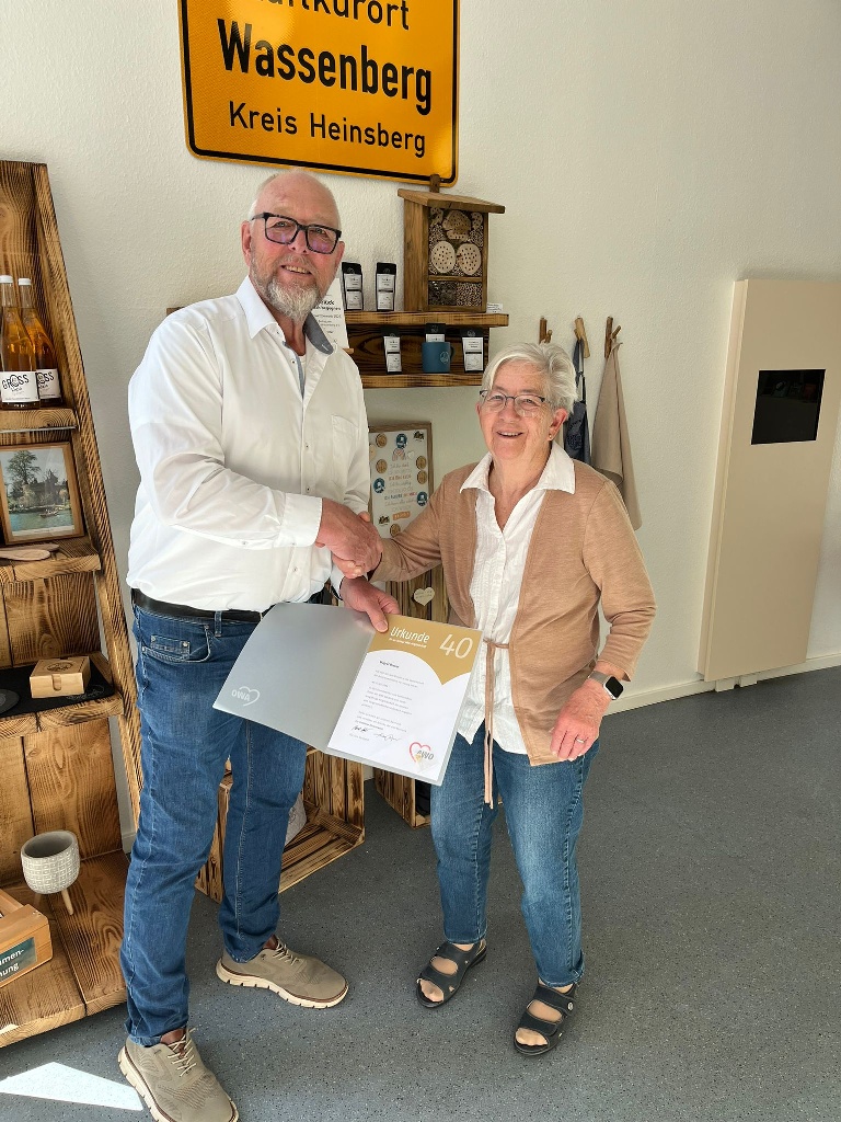 Kaffeenachmittag mit Ehrung beim AWO Ortsverein Wassenberg 2