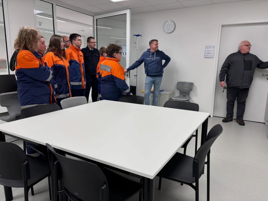 Engagement vor Ort: Institut für Pflege und Soziales (IPS) unterstützt Nachwuchs der Feuerwehr 3