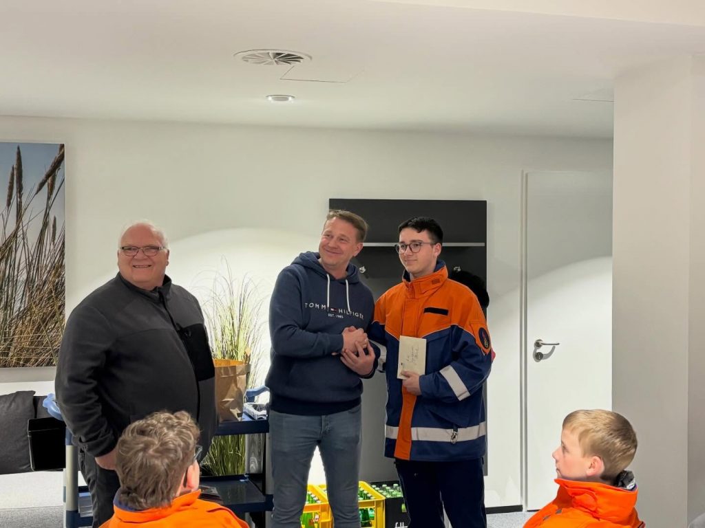 Engagement vor Ort: Institut für Pflege und Soziales (IPS) unterstützt Nachwuchs der Feuerwehr 4