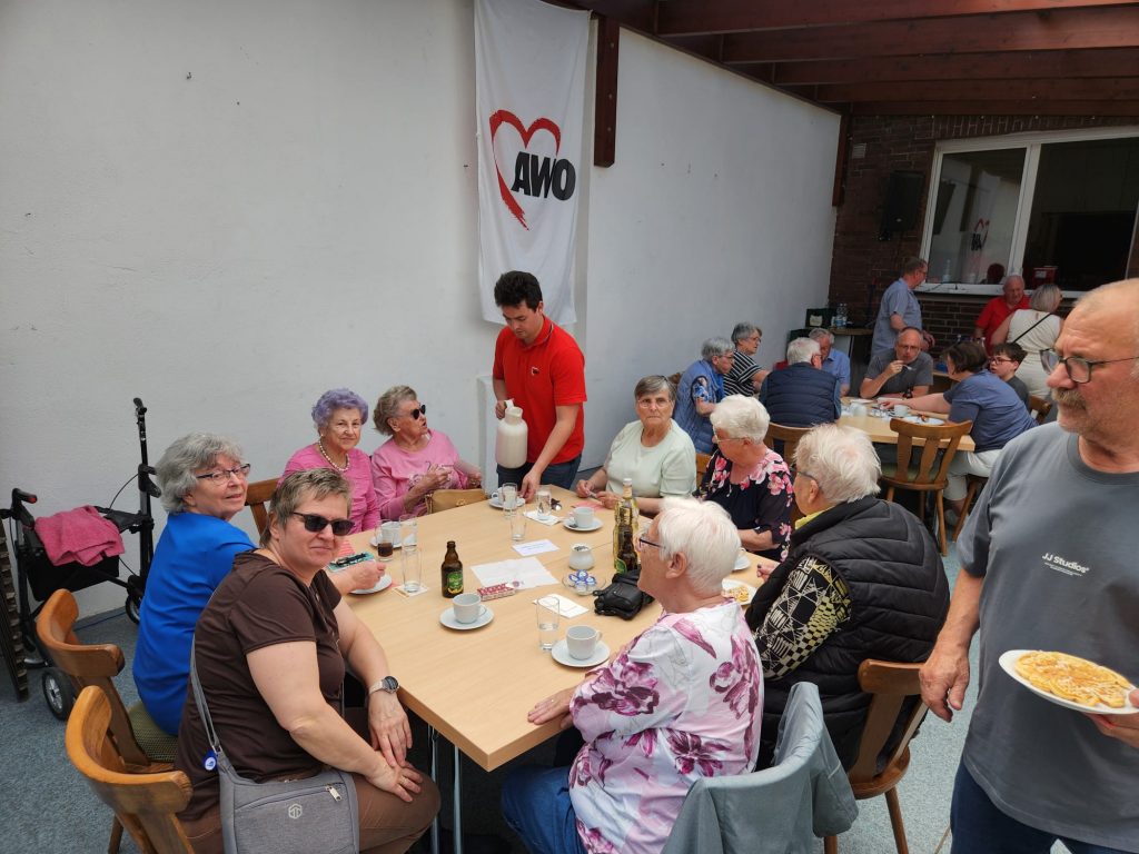 Frühling, Sonne und gute Laune beim AWO Ortsverein Boscheln 3 Frühling, Sonne und gute Laune beim AWO Ortsverein Boscheln 3