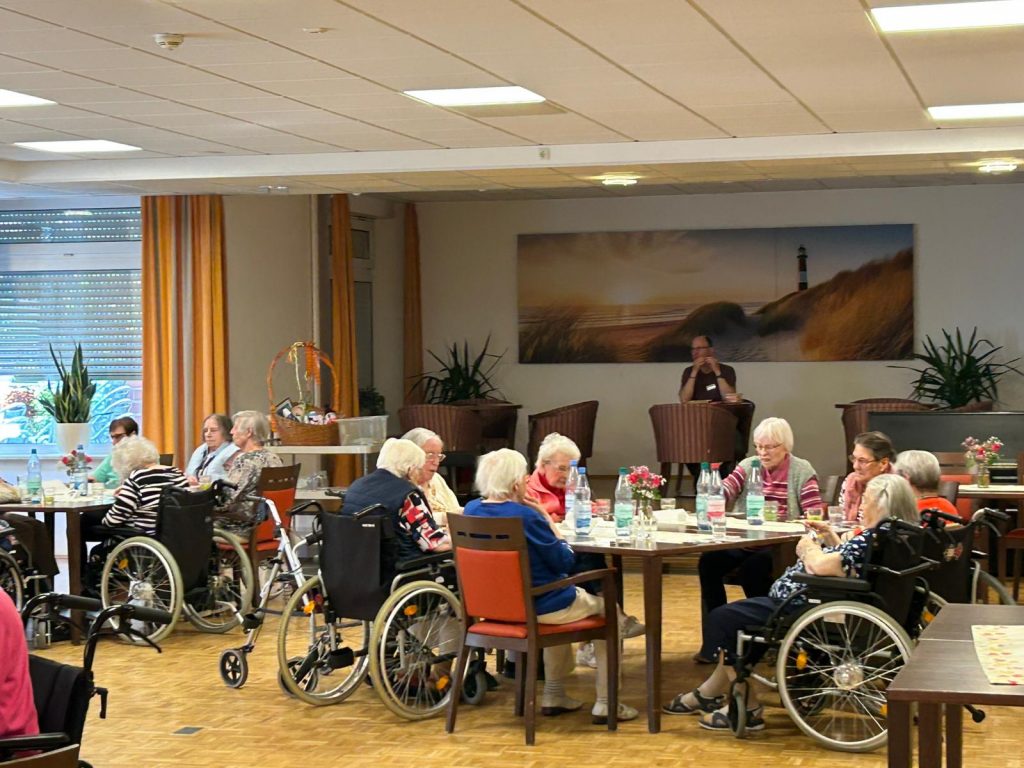Rückblick auf das Maifest im AWO AZ und in der AWO Tagespflege Heinsberg 4 Rückblick auf das Maifest im AWO AZ und in der AWO Tagespflege Heinsberg 3