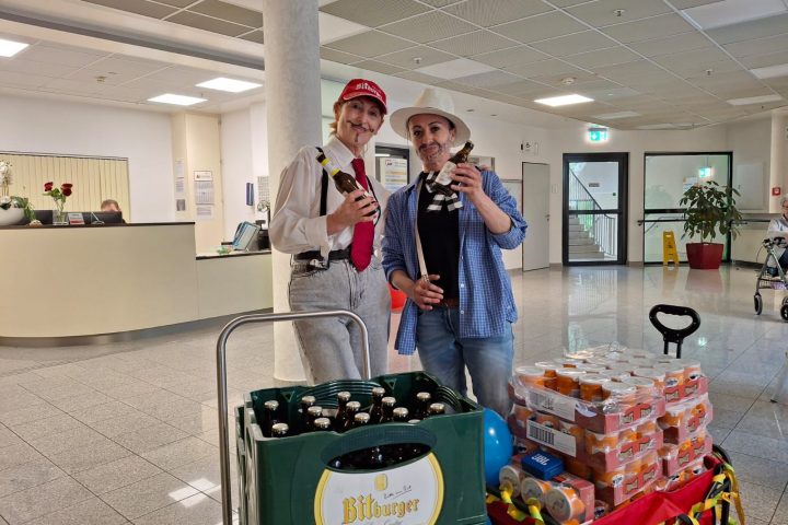 Mit Bollerwagen und Begegnungen – ein besonderer Vatertag in unseren stationären Pflegeeinrichtungen 3