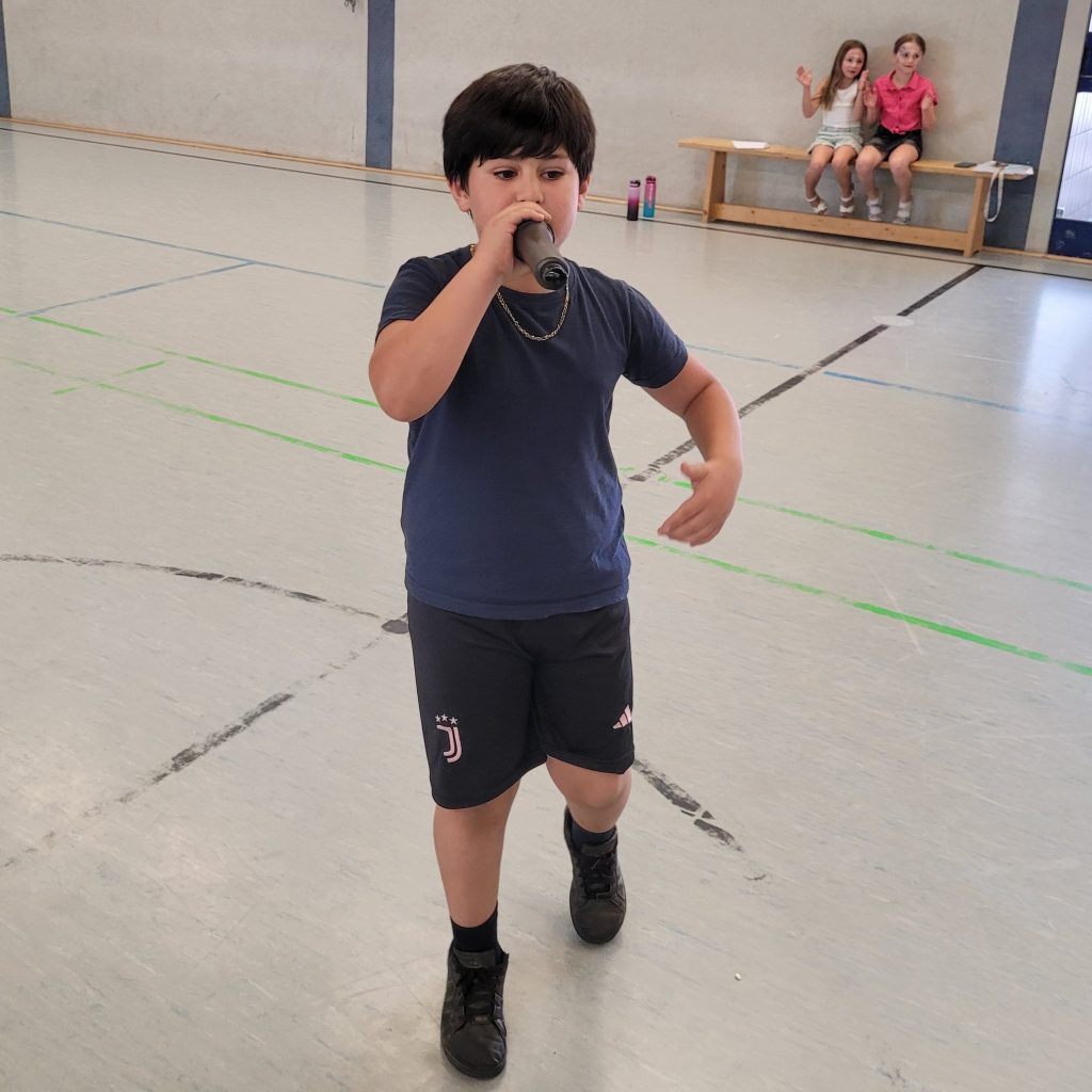 Talentshow der OGS Scherpenseel sorgt für Begeisterung 4 Talentshow der OGS Scherpenseel sorgt für Begeisterung 4