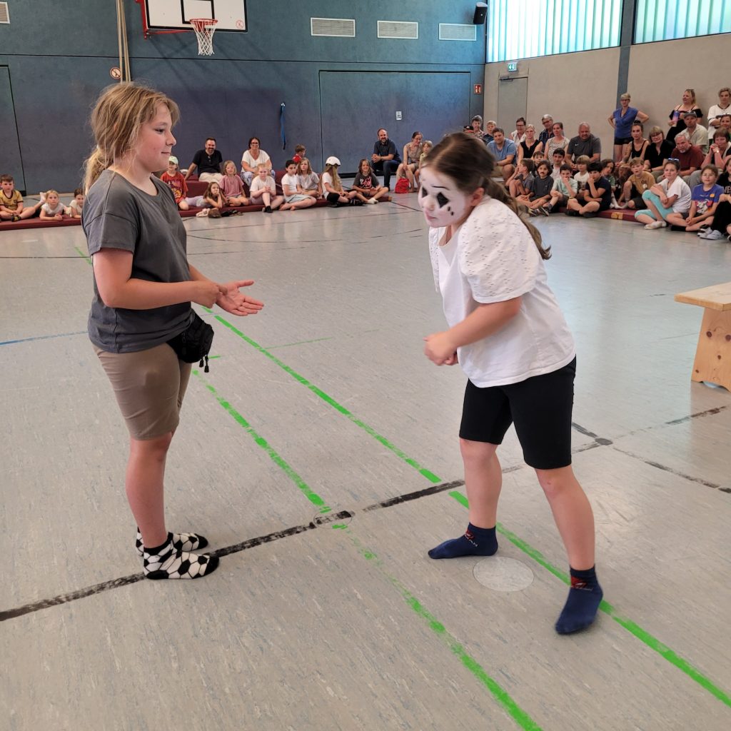 Talentshow der OGS Scherpenseel sorgt für Begeisterung 8 Talentshow der OGS Scherpenseel sorgt für Begeisterung 8