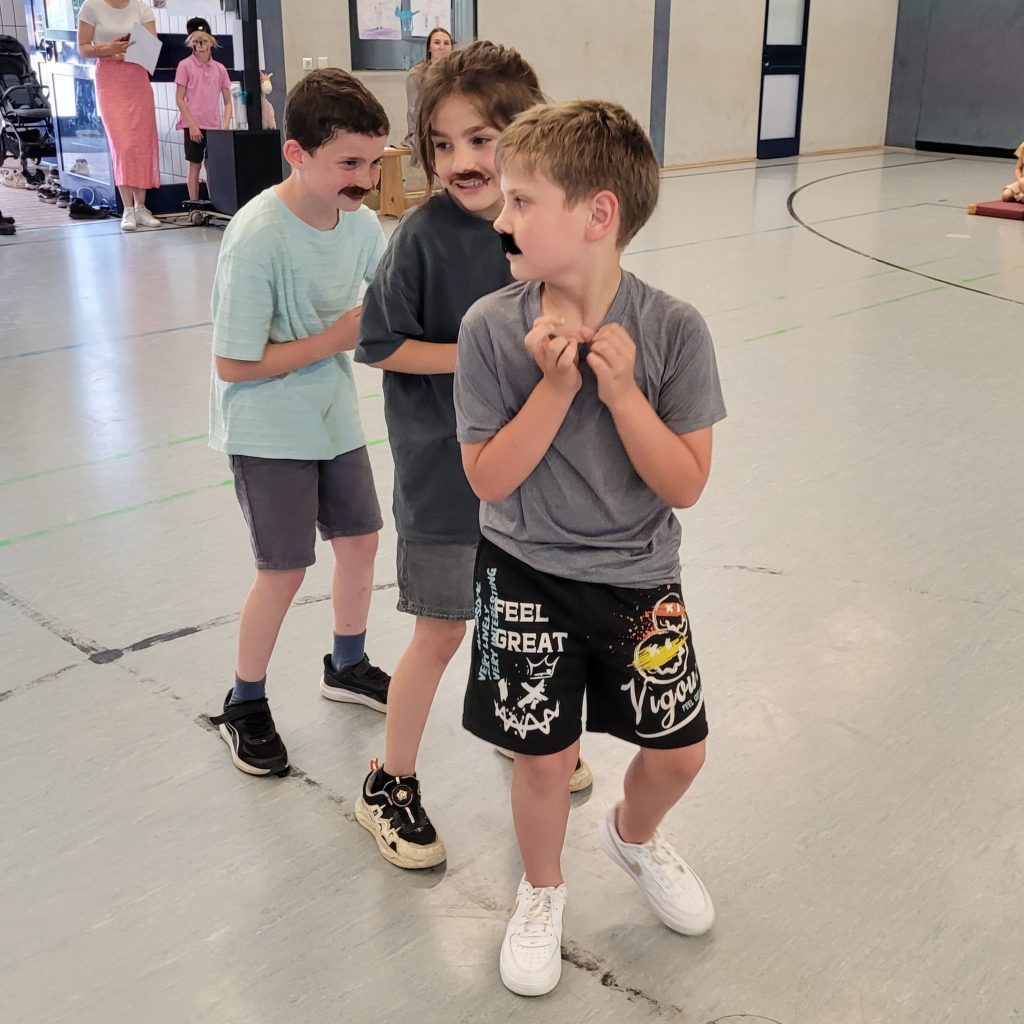 Talentshow der OGS Scherpenseel sorgt für Begeisterung 10 Talentshow der OGS Scherpenseel sorgt für Begeisterung 10