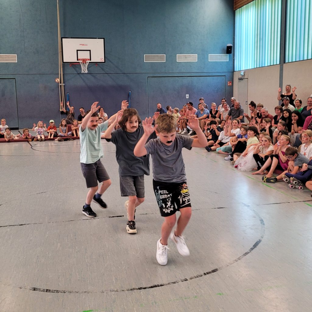 Talentshow der OGS Scherpenseel sorgt für Begeisterung 11 Talentshow der OGS Scherpenseel sorgt für Begeisterung 11