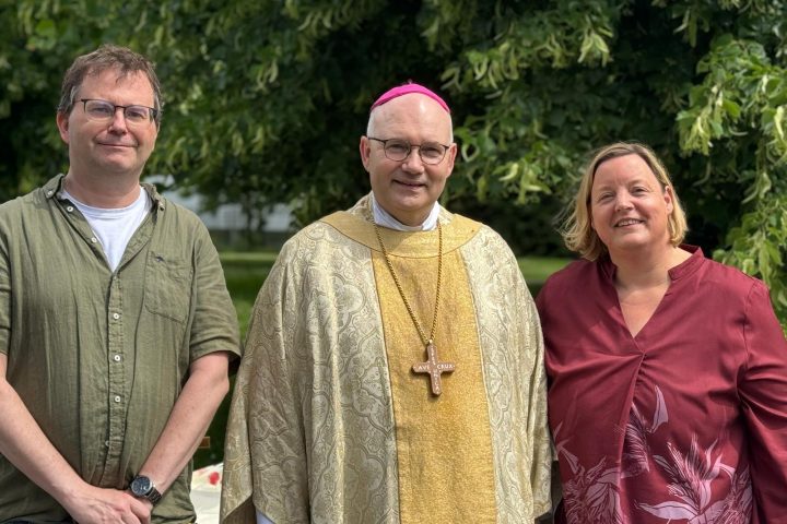Bischof Dr. Helmut Dieser zu Besuch im Carolus Seniorenzentrum 3