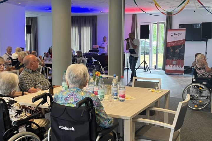 Grillfest im AWO Carolus Seniorenzentrum 1